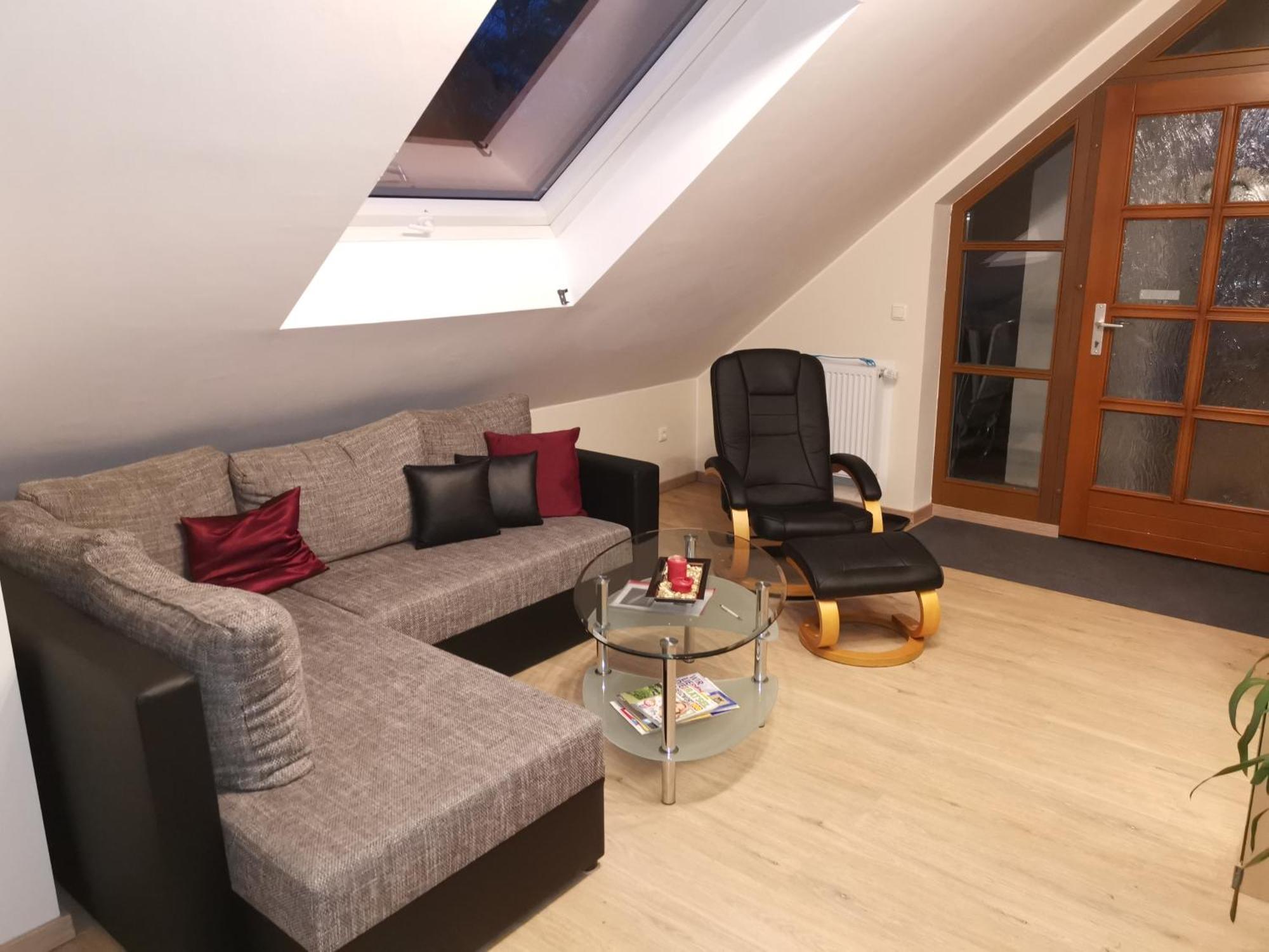 Studio Und Apartment Auf Dem Pferdehof Burgpreppach Εξωτερικό φωτογραφία